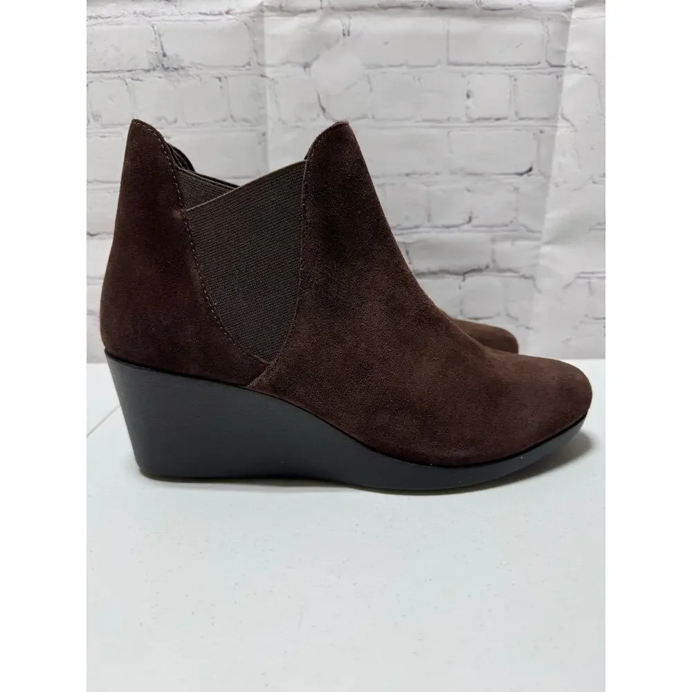Women's CROCS Leigh Wedge Chelsea ankle boot like new Size 11w - Picture 4 of 9